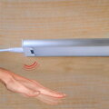 Svietidlo pod linku SOLIGHT WO217 9W IR senzor, 4100K,  60cm