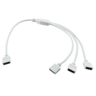 Rozbočovací kábel pre RGB 3x 4-pin zásuvka