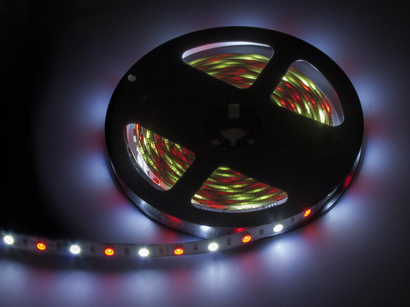 LED pás RGB-W (biela 5000K) 12V 14,4W 60LED/m IP20 (1m)