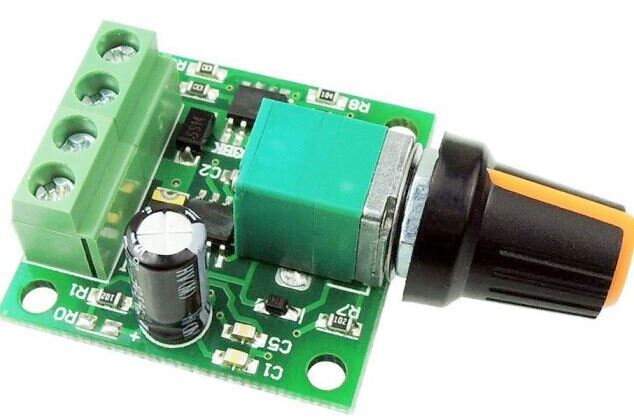 Regulátor otáčiek PWM DC motorov alebo LED svetiel do 2A Regulátor otáčiek PWM DC motorov alebo LED svetiel do 2A